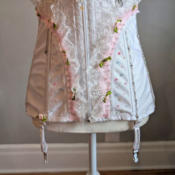 Vintage Y2K Frederick's of Hollywood White Corset Lace Coquette Rhinestone 36C - Picture 14 of 15